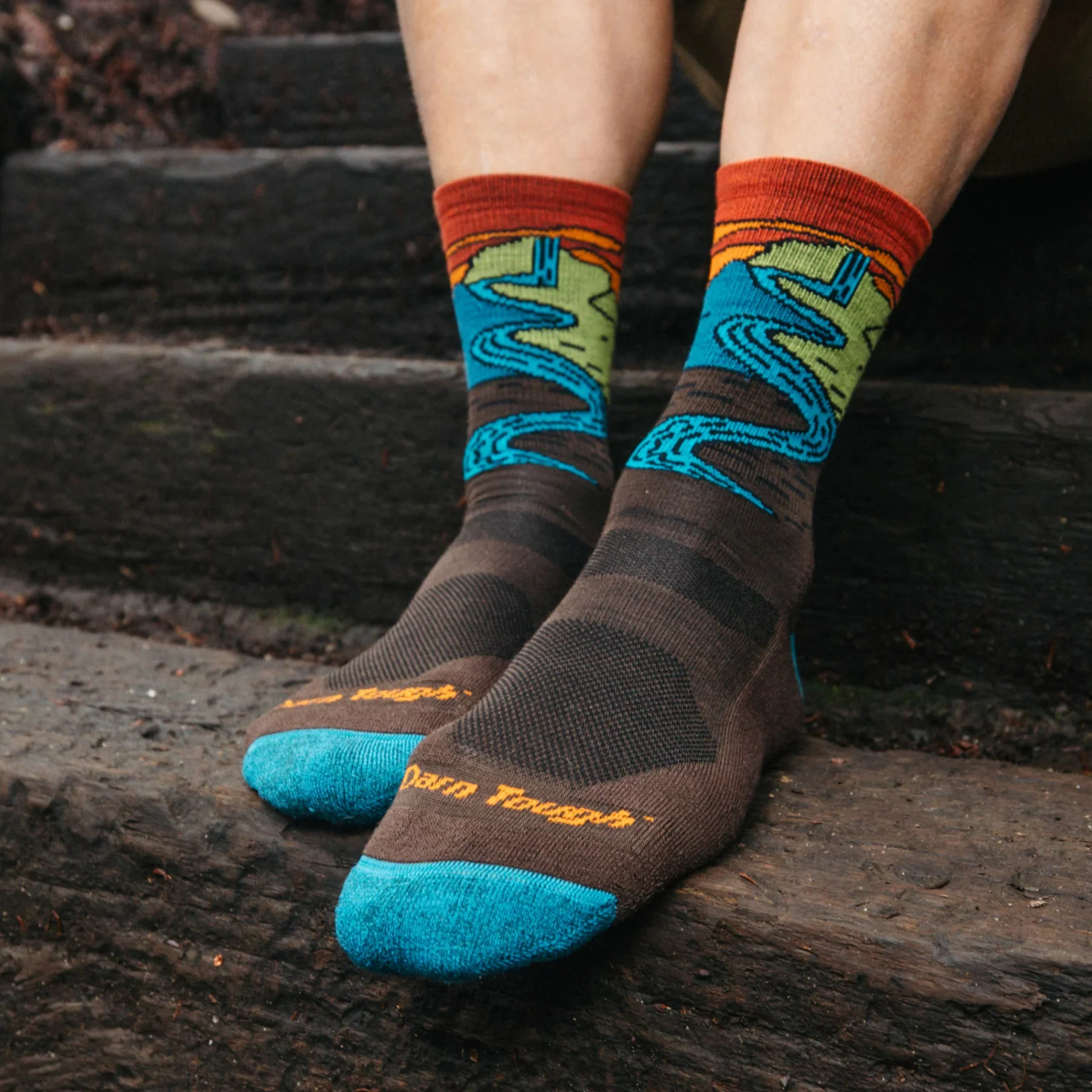 Men's Chasing Waterfalls Micro Crew Lightweight Hiking Socks | Earth - Image 3