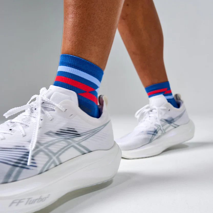 Elite Light Cushion Quarter Sock | Blue Track - Image 4