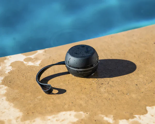 U Hydro Water Resistant Bluetooth Speaker - Image 7