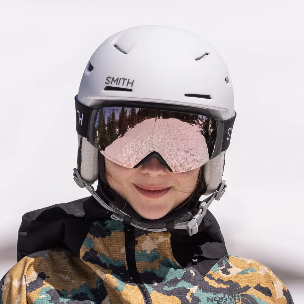 I/O MAG S Snow Goggles | Black with ChromaPop Everyday Rose Gold Mirror Lens - Image 4