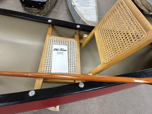 Vintage Penobscot 164, Royalex W/Kevlar skid plates - Image 4