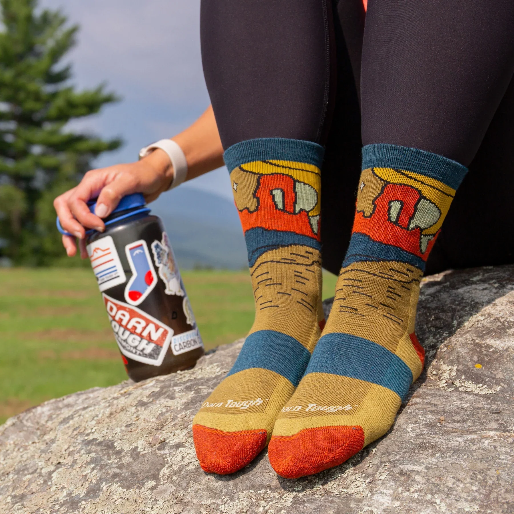 Women's Celeste Micro Crew Midweight Hiking Socks | Sandstone - Image 3