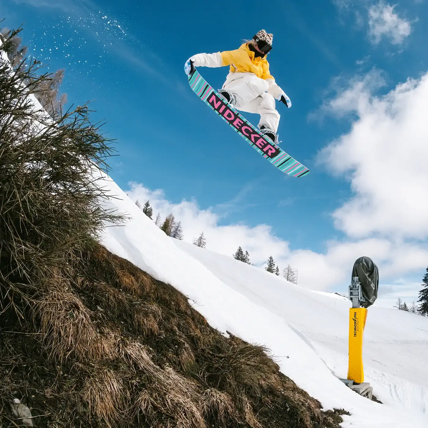Women's Cheat Code Snowboard - Image 2