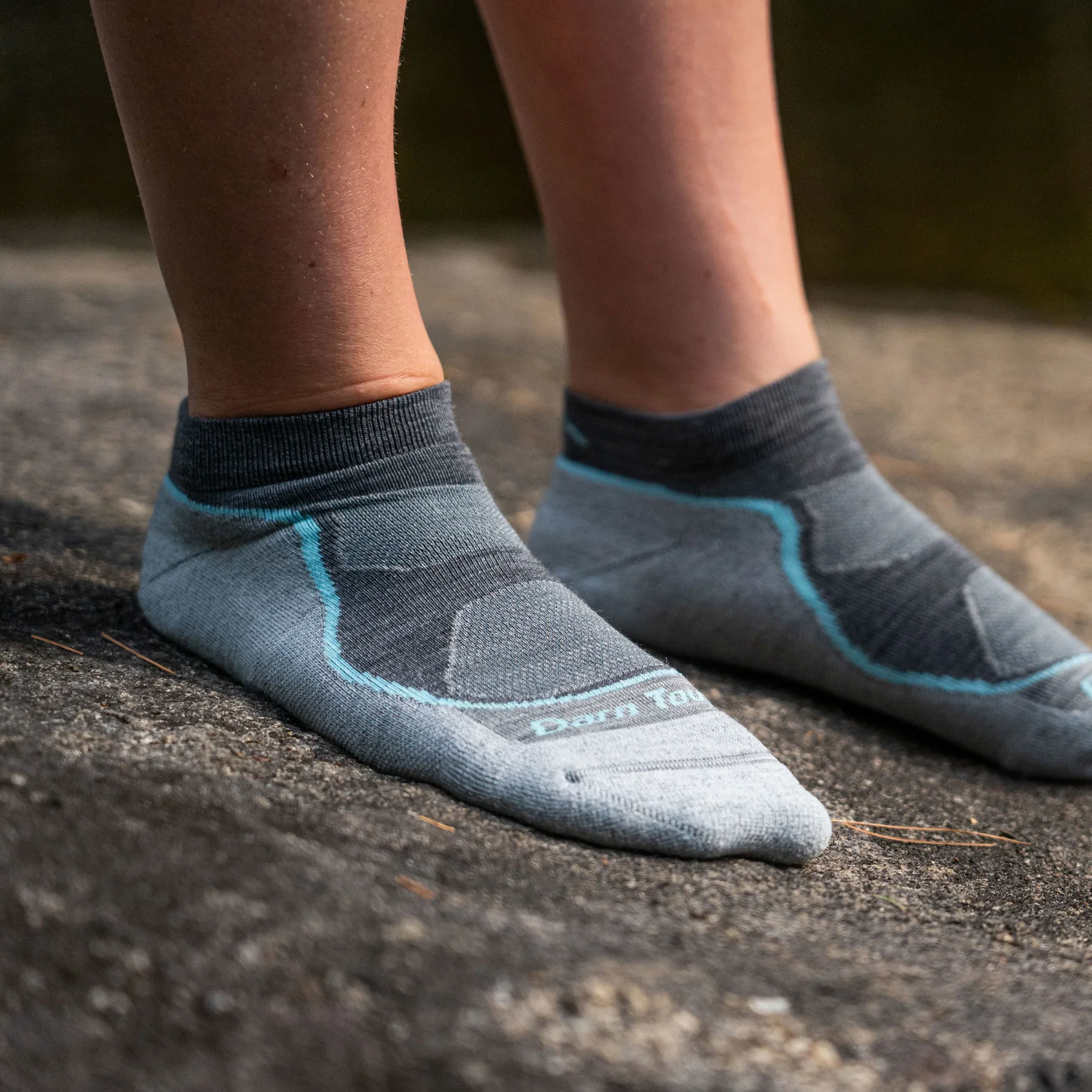 Women's Light Hiker No Show Lightweight Hiking Sock - Image 4